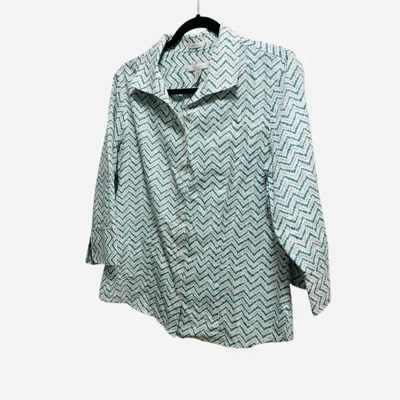 Chico’s green and white no iron blouse chevron print work career office Medium - Picture 2 of 11